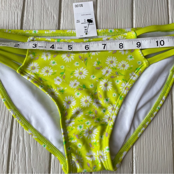 Target Art Class Girls Swimsuit Bottoms Size Medium 8 Green Daisy New with tags - Picture 6 of 8